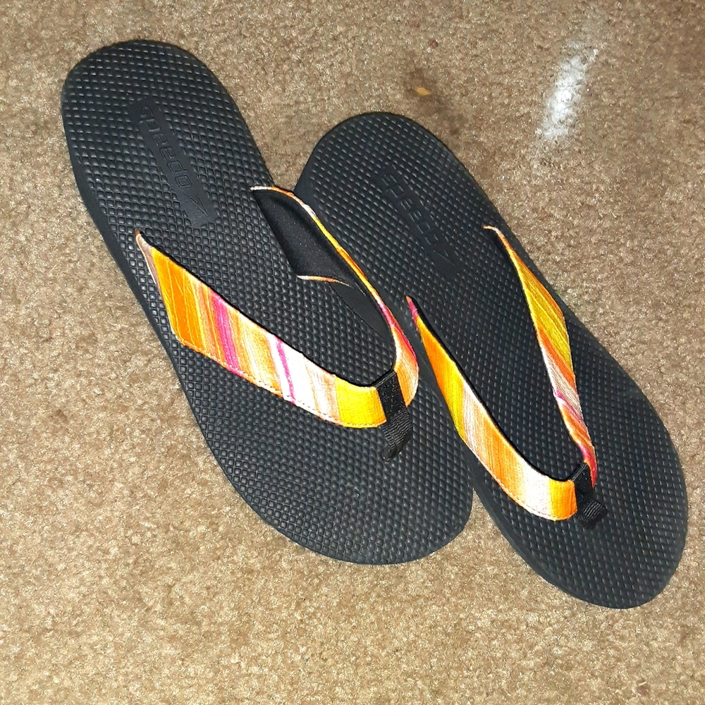 Sandals - Picture 2 of 4